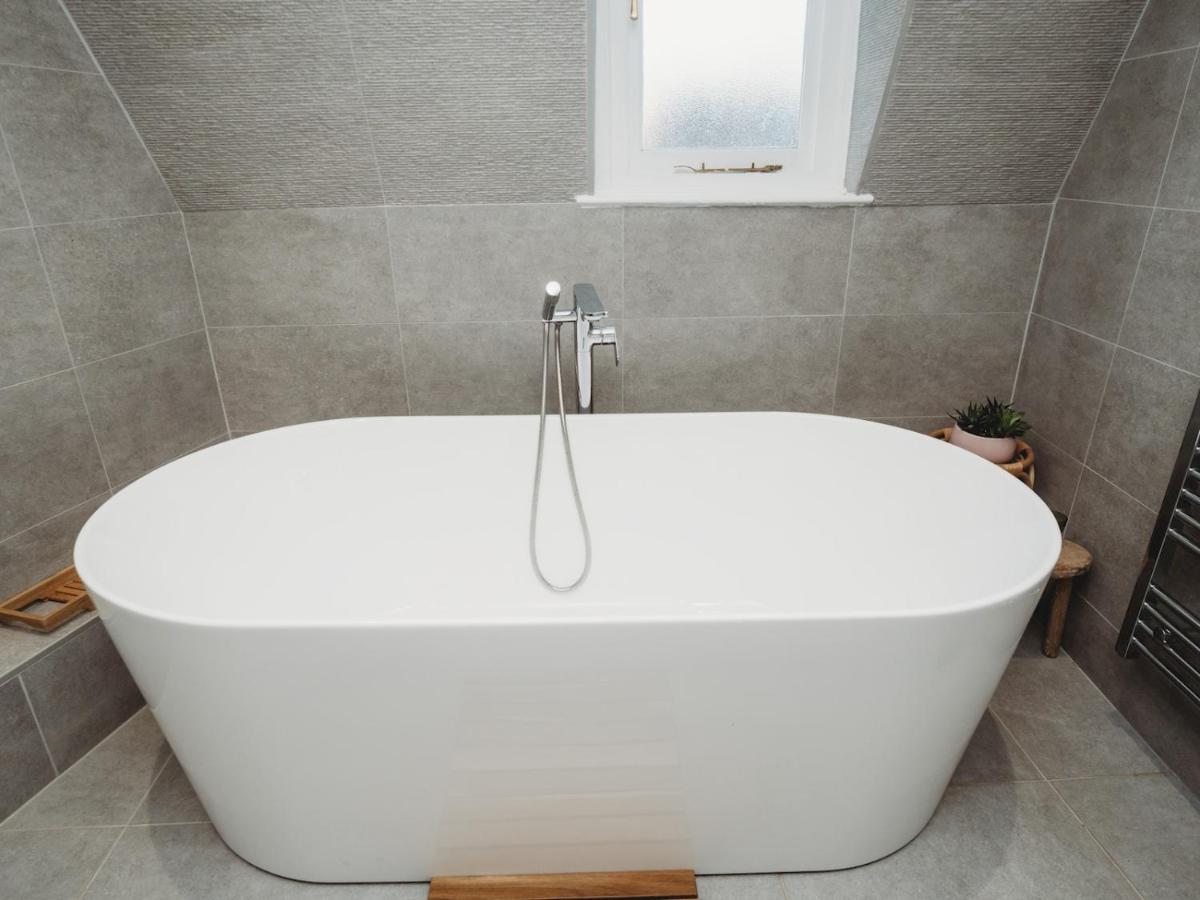 Pass The Keys Stylish 2 Bed Eco Flat In The Heart Of Bath Leilighet Eksteriør bilde