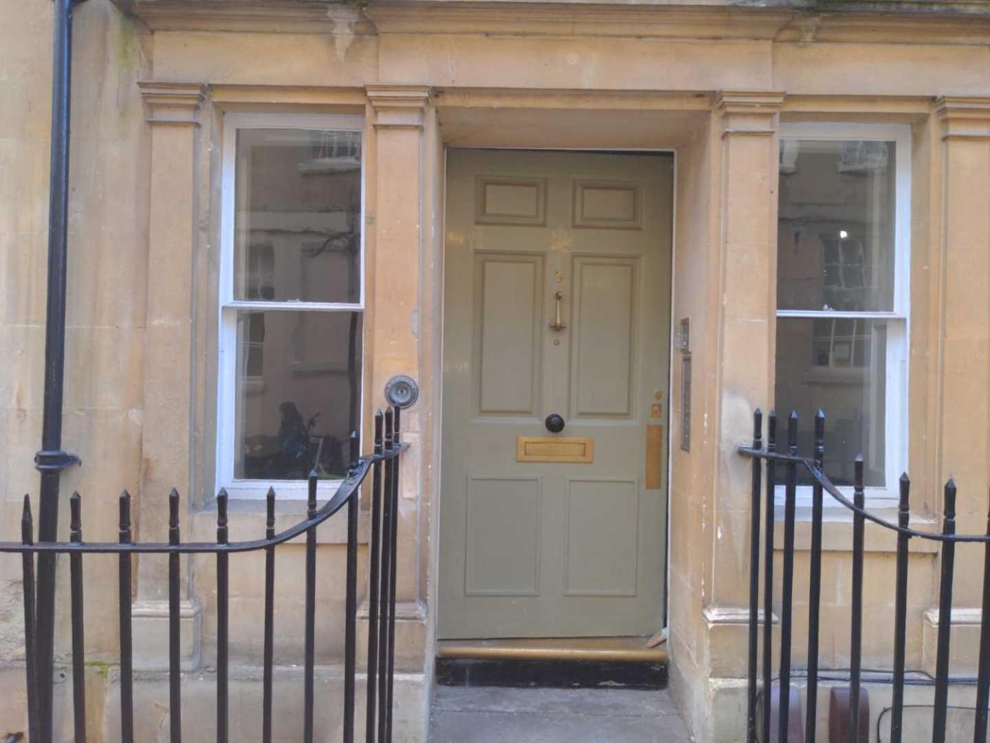 Pass The Keys Stylish 2 Bed Eco Flat In The Heart Of Bath Leilighet Eksteriør bilde